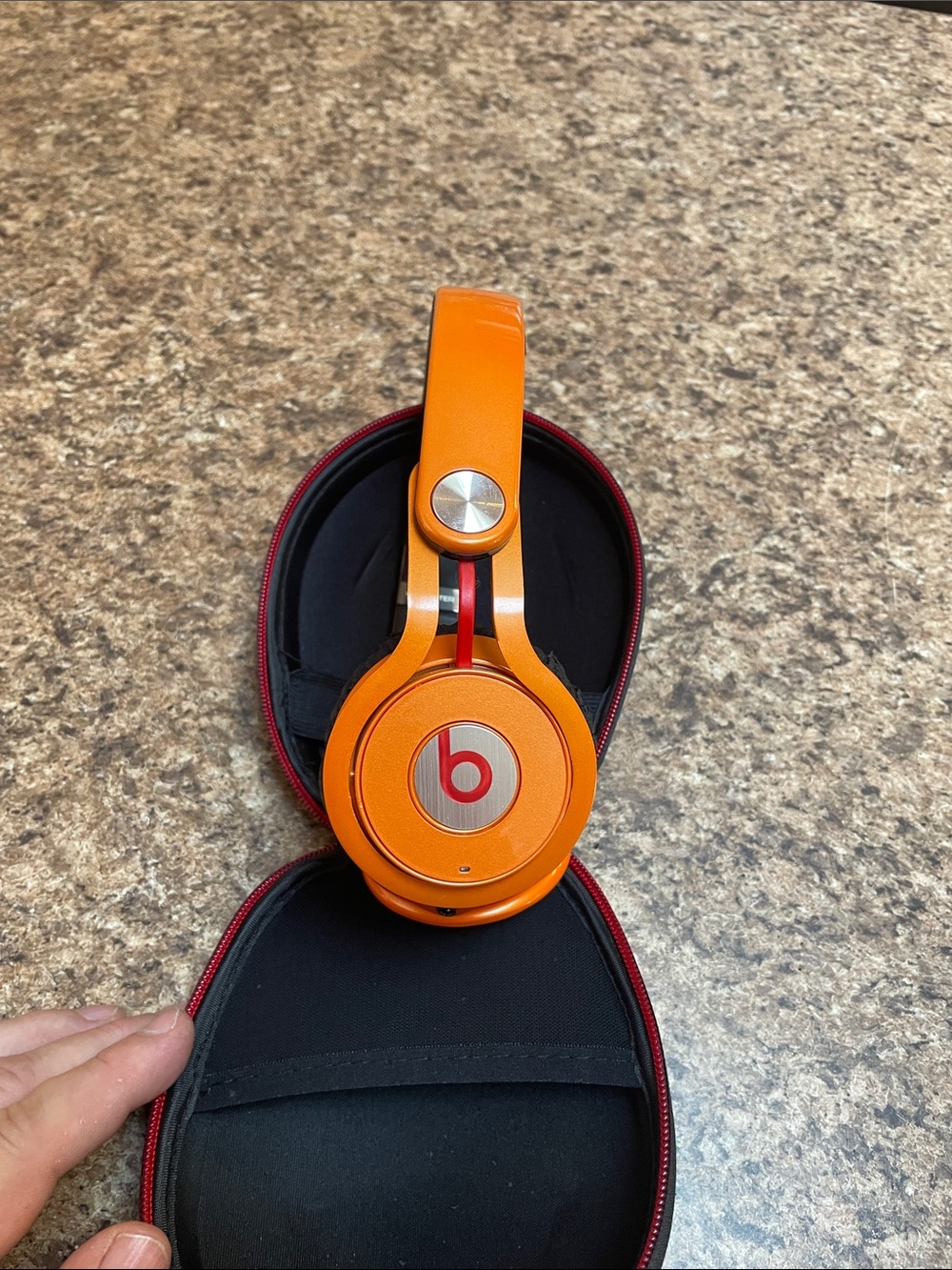 Beats By Dr.Dre Beats MixR Orange With Case